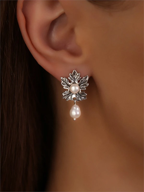 Серьги из серебра с жемчугом 22-1348