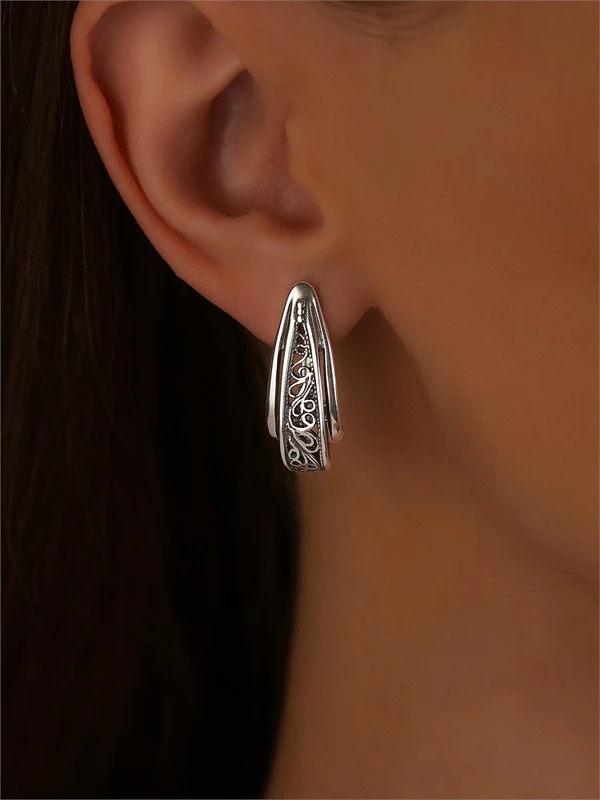Серьги из серебра без вставок 22-852