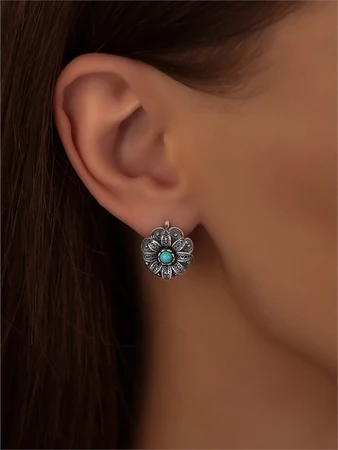 {{productViewItem.photos[photoViewList.activeNavIndex].Alt || productViewItem.photos[photoViewList.activeNavIndex].Description || 'Серьги из серебра с бирюзой'}}